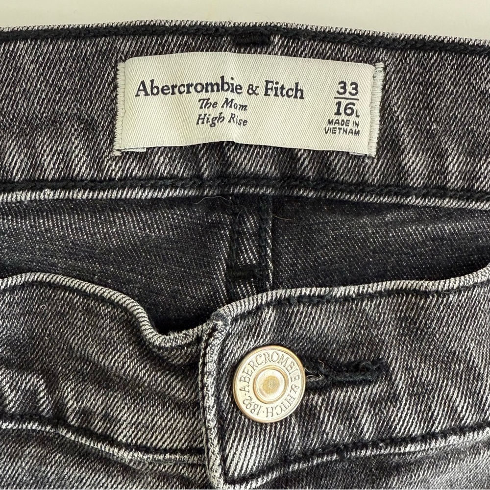 Abercrombie & Fitch The Mom High Rise Black Jean - Picture 10 of 12